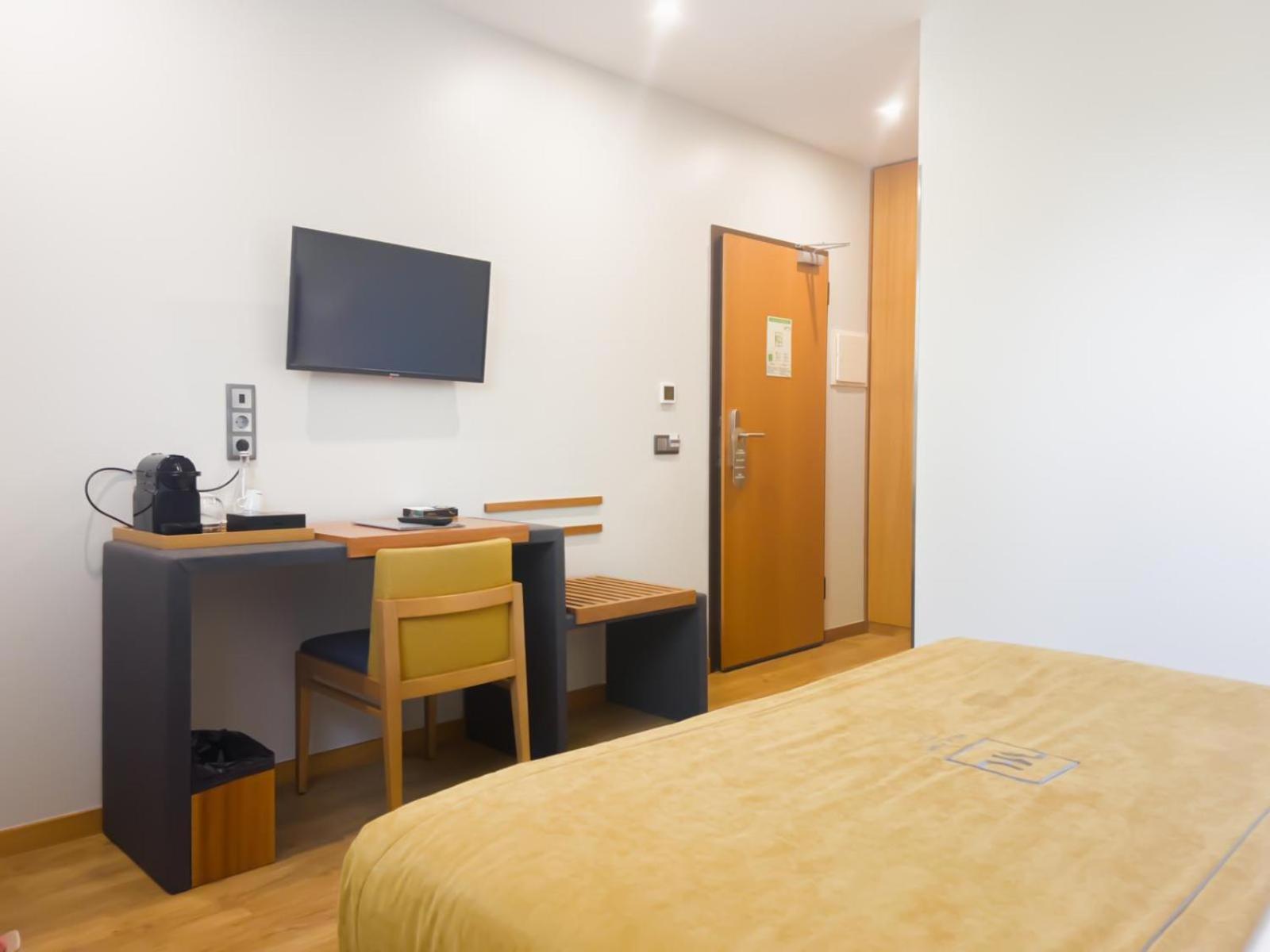 Villa Prime Hotel Vila Nova de Famalicão エクステリア 写真