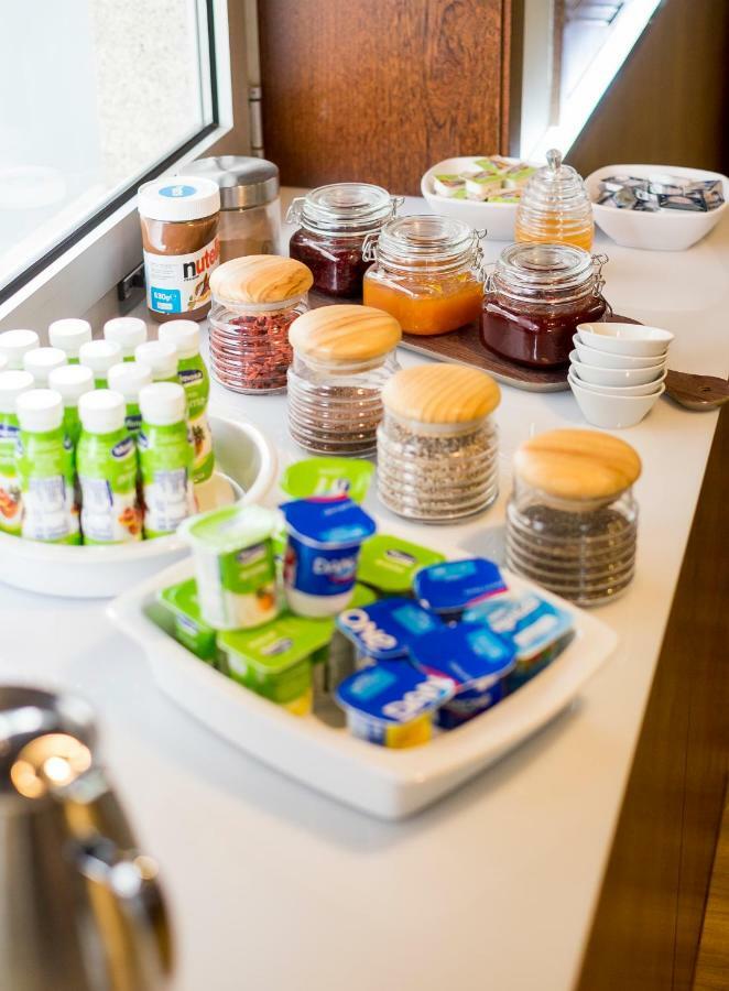 Villa Prime Hotel Vila Nova de Famalicão エクステリア 写真